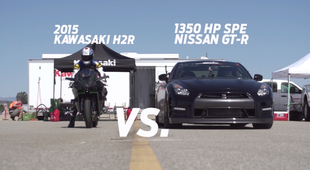 1350馬力チューンの日産「GT-R」 VS マン島最速のカワサキ「Ninja H2R」！勝負の行方は？！