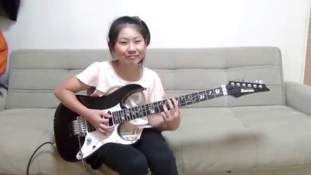 【天才】10歳の日本人少女がプログレメタルの難曲をギターで演奏！世界で話題に！！