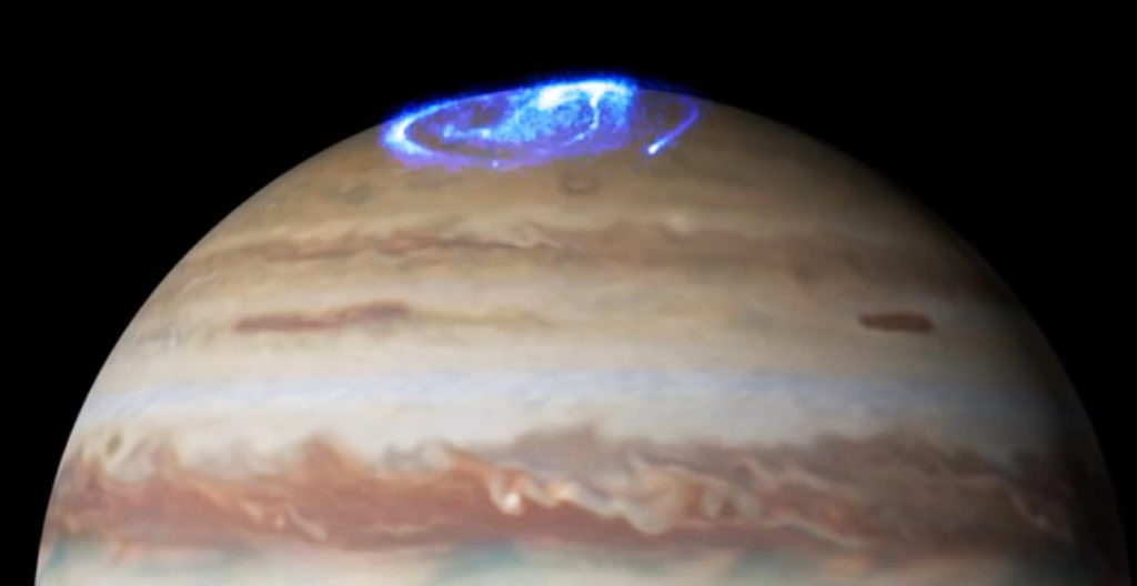 【神秘】NASAがハッブル宇宙望遠鏡で撮影した「木星のオーロラ」映像を公開！！