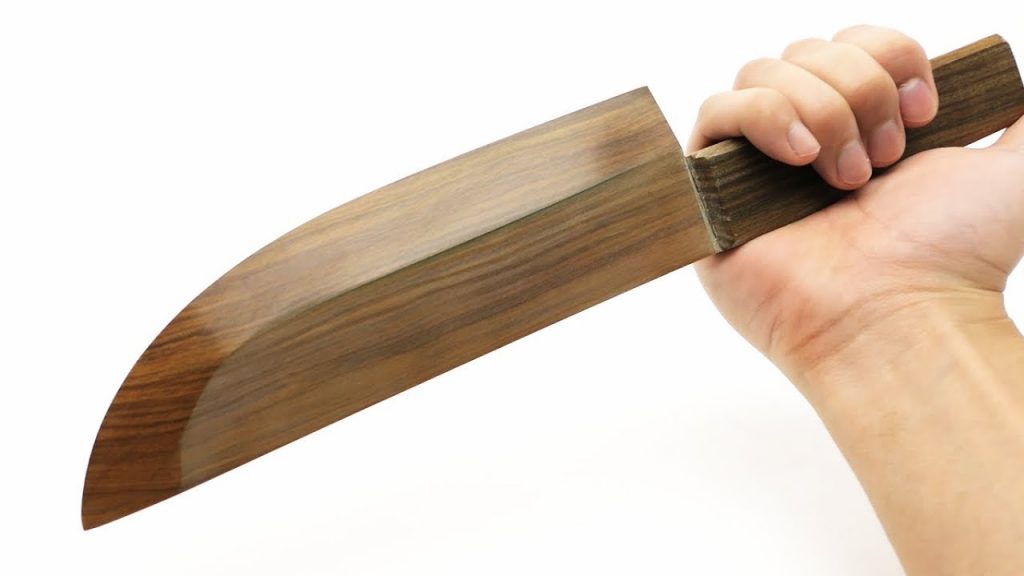 切れ味にびっくり！世界一硬い木材で世界一切れる「木製の包丁」を作ってみた！