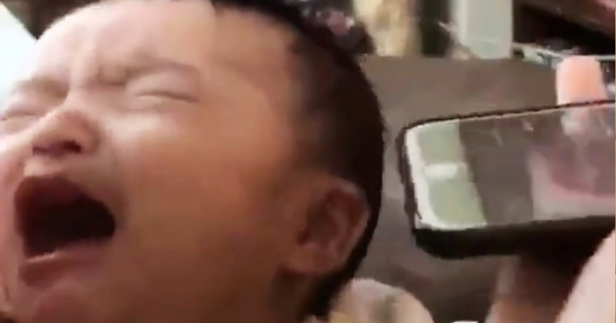 巷で話題の「泣いてる赤ちゃんに反町隆史のPOISONを聴かせると泣き止む」説。生後2ヶ月の赤ちゃんで検証した動画が話題に！